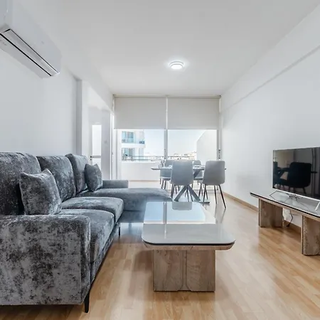 Appartamento Coastal Poolside